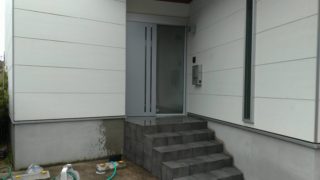 家の貸し出し前のクリーニングを行いました！