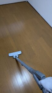 広島市内にて、法人様からのリピート依頼で社員寮の清掃作業を行う「広島の便利屋 万（べんりや ばん）」。元消防士が2名体制で徹底的に綺麗にします。