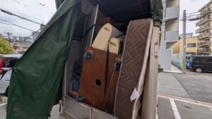 広島市西区にて、法人様よりご依頼を受けオフィスや店舗の不要品回収を迅速に行う近所の便利屋さん「万（べんりや ばん）」。